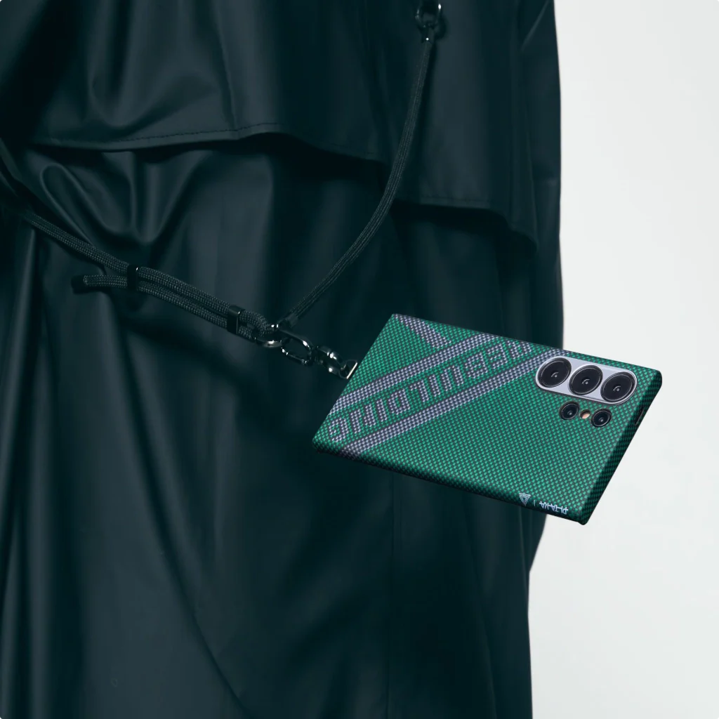 Re-TROS Collaborative Phone Cases - Image 36